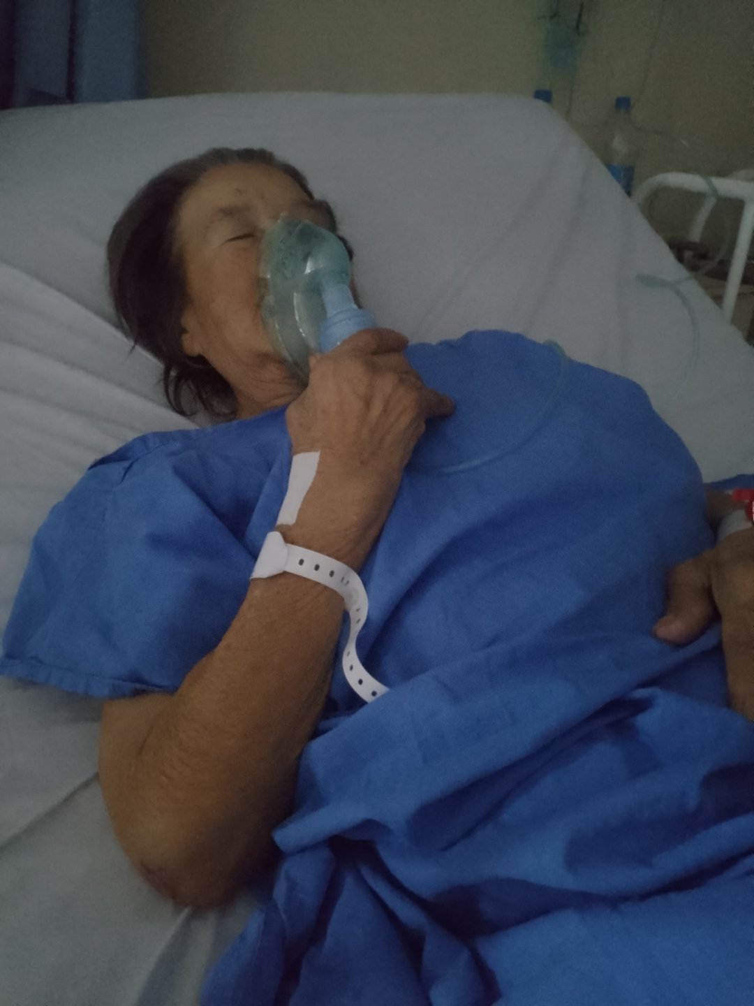 Cuidados com minha mãe após colocação de dreno devido ao derrame pleural massivo